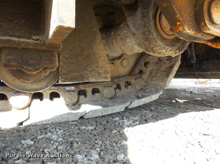 image for item L4444 LeeBoy 8500T paver