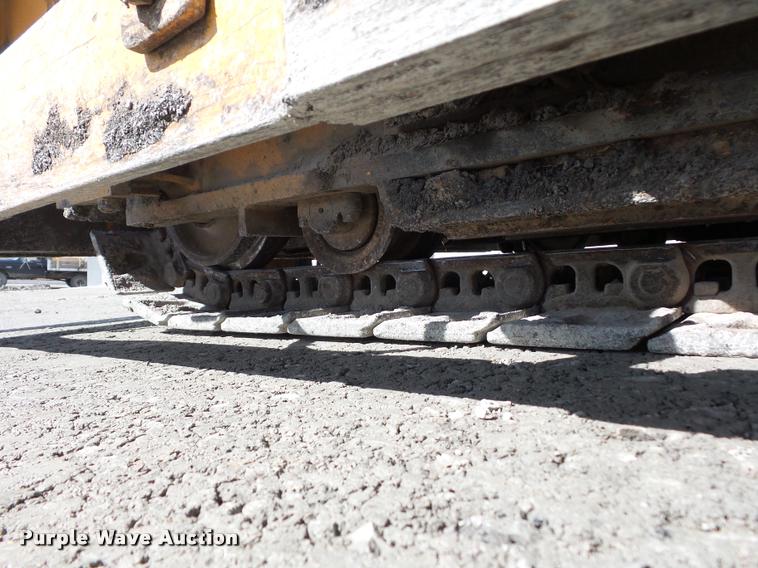 image for item L4444 LeeBoy 8500T paver