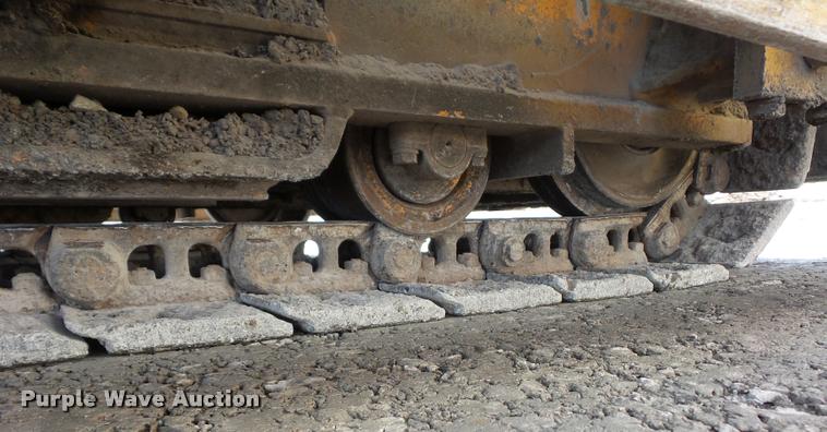 image for item L4444 LeeBoy 8500T paver