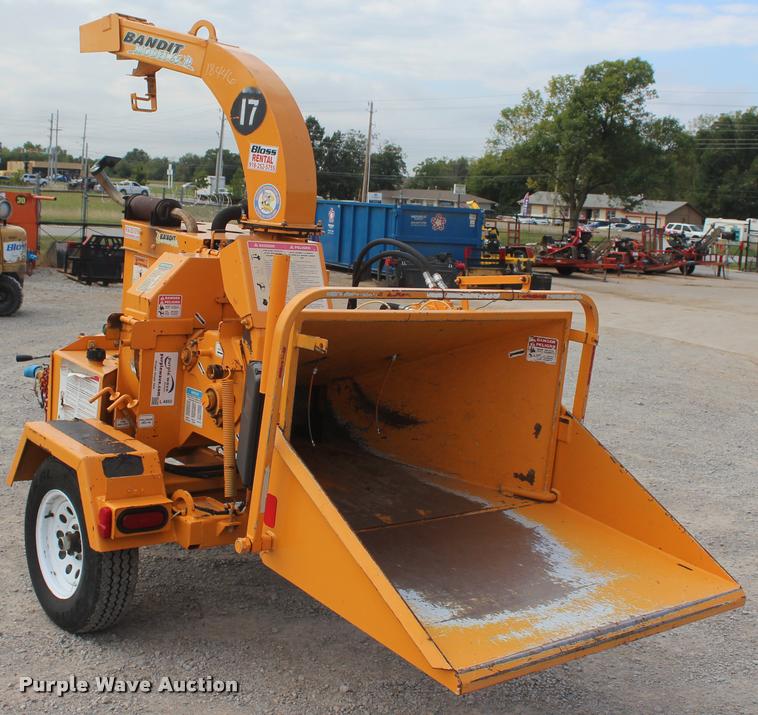 image for item L4850 2009 Bandit 65XP wood chipper