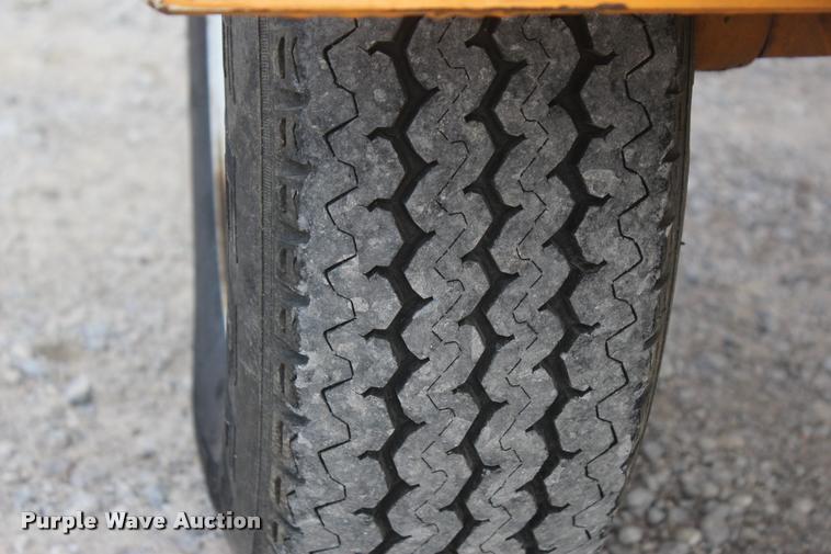 image for item L4850 2009 Bandit 65XP wood chipper