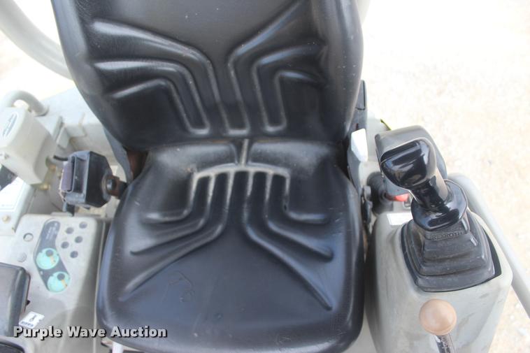 image for item L4851 2008 Yanmar VIO27-5 mini excavator