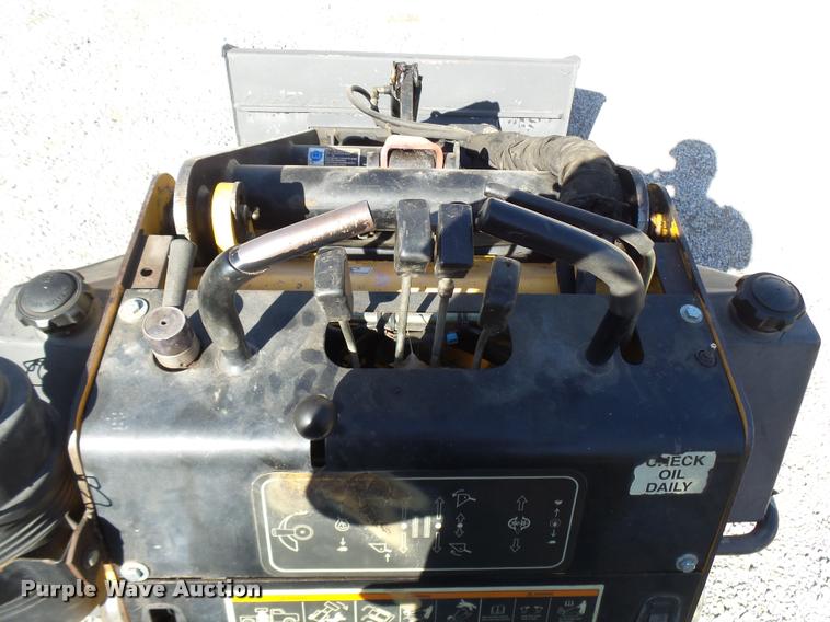 image for item L7132 2008 Boxer 427 walk behind skid steer