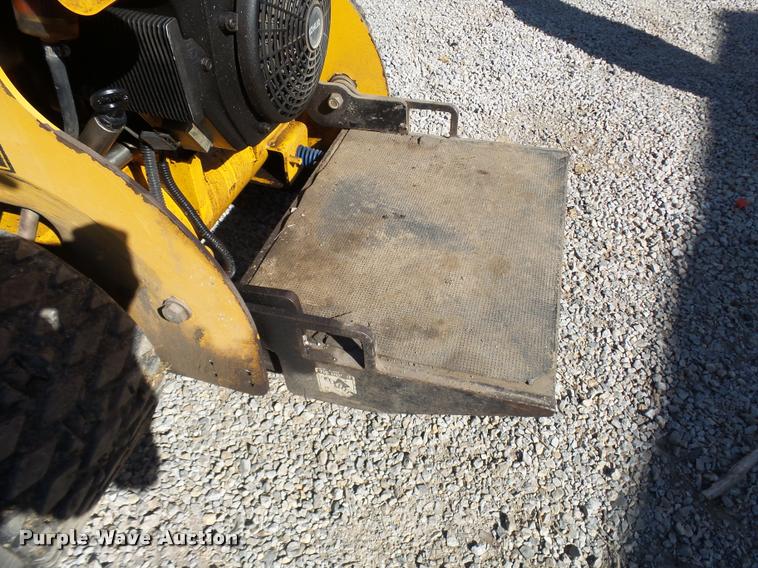 image for item L7132 2008 Boxer 427 walk behind skid steer
