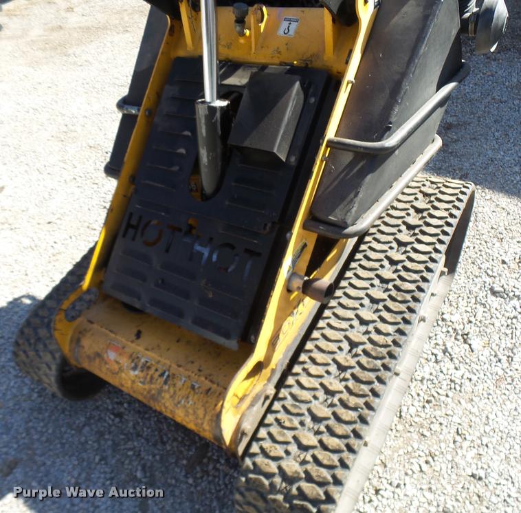 image for item L7132 2008 Boxer 427 walk behind skid steer