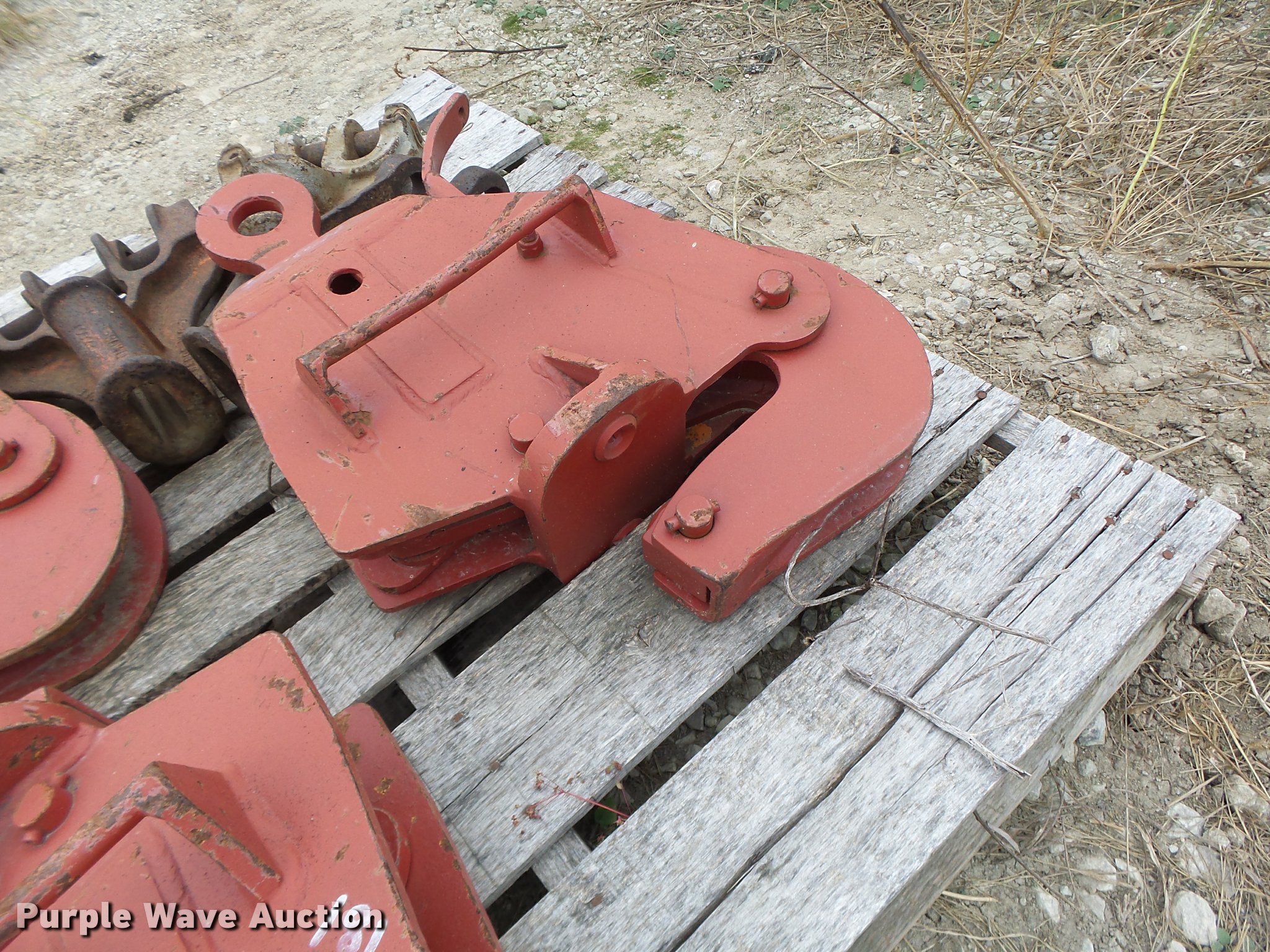 Crane lifting equipment in Boonville, MO Item DA9250 sold Purple Wave