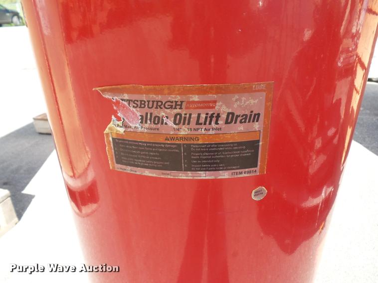 Pittsburgh high lift oil drain pan in Maryland Heights, MO Item