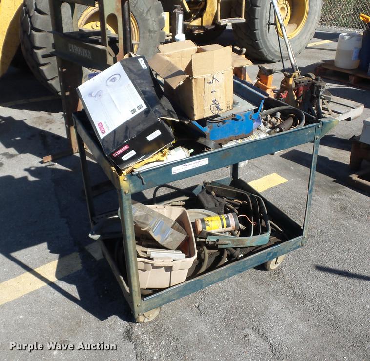 Tools in Maryland Heights, MO Item AX9162 sold Purple Wave