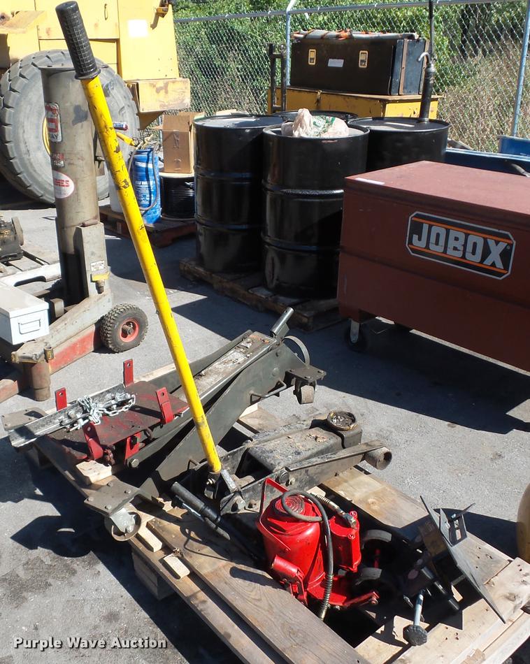 image for item AX9165 Jacks