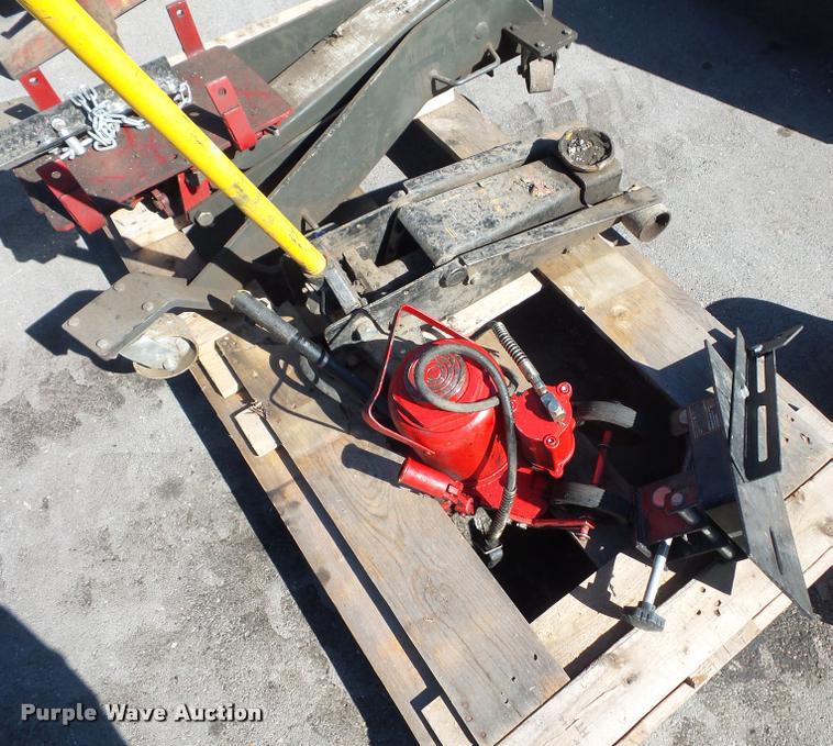 image for item AX9165 Jacks