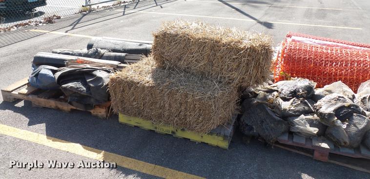 image for item AX9182 Silt fence materials