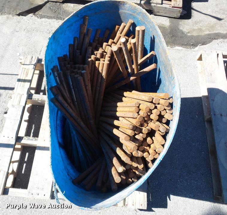 image for item AX9202 Metal stakes