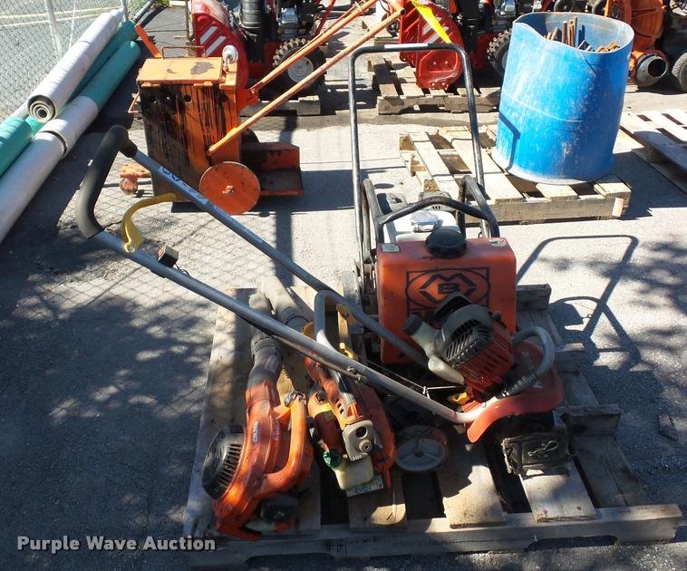 image for item AX9204 Lawn and garden equipment