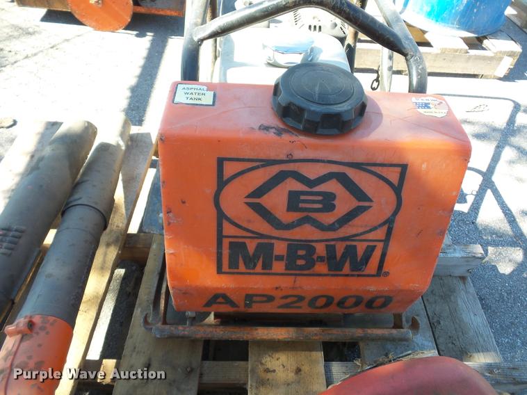 image for item AX9204 Lawn and garden equipment