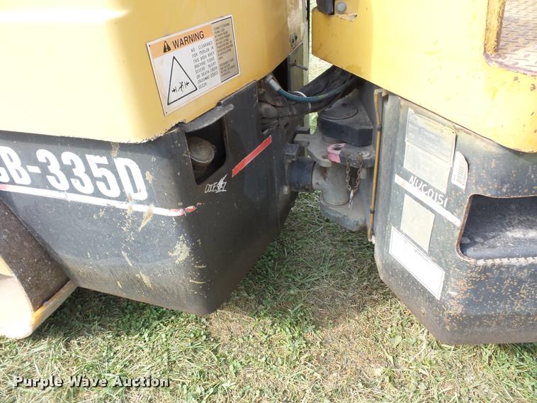 image for item BS9750 Caterpillar CB-335D single drum roller