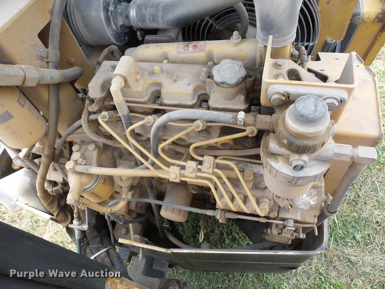 image for item BS9750 Caterpillar CB-335D single drum roller