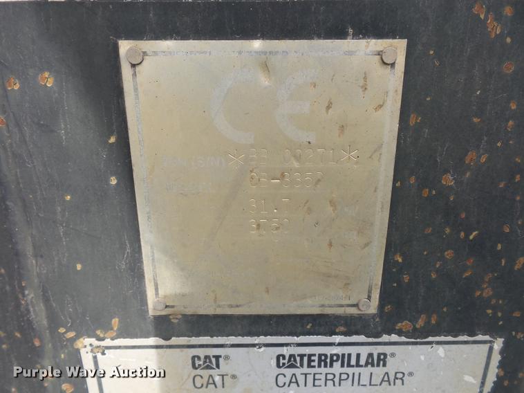 image for item BS9750 Caterpillar CB-335D single drum roller
