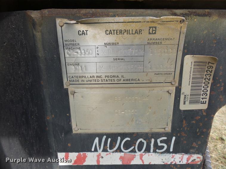 image for item BS9750 Caterpillar CB-335D single drum roller