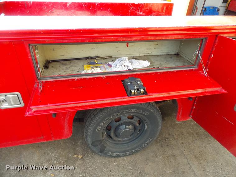 image for item BS9754 2008 GMC Canyon utility truck