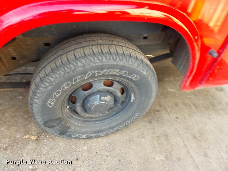 image for item BS9754 2008 GMC Canyon utility truck