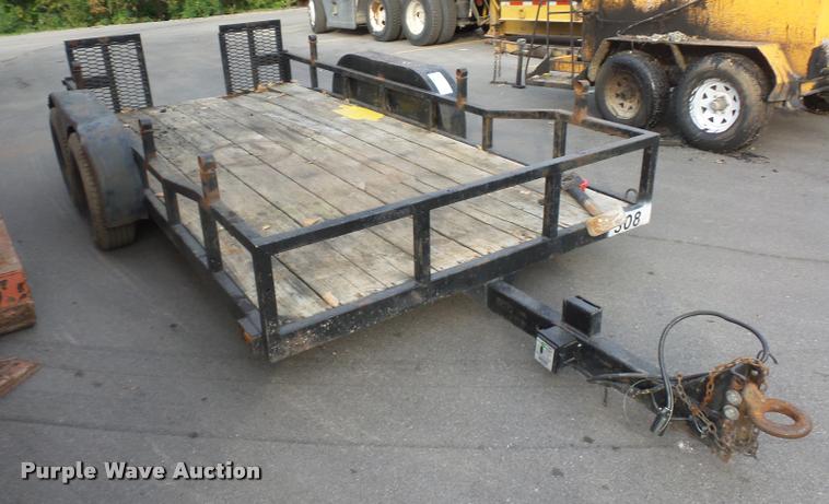 image for item L3524 2001 equipment trailer