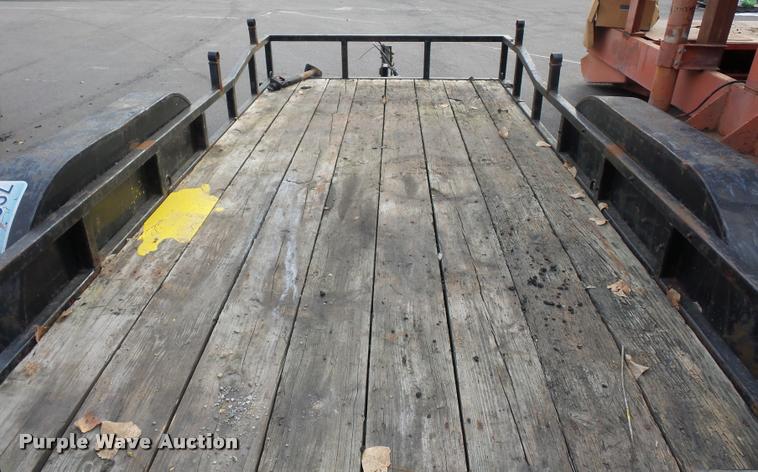 image for item L3524 2001 equipment trailer