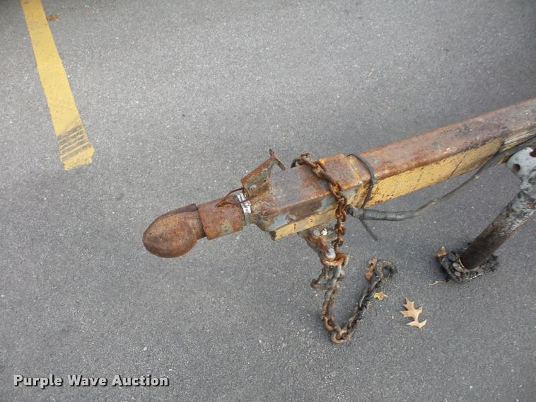 image for item L3526 LeeBoy crack seal pot