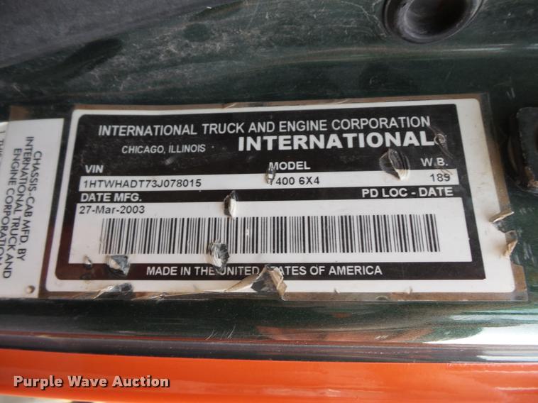 image for item L3530 2003 International 7400 dump truck