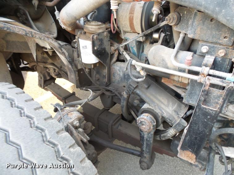 image for item L3530 2003 International 7400 dump truck