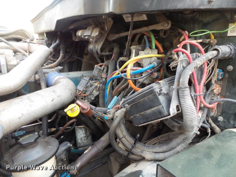 image for item L3530 2003 International 7400 dump truck