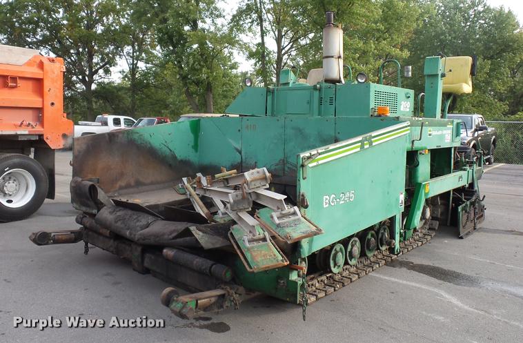 image for item L3533 Barber Greene BG-245 200 Series paver