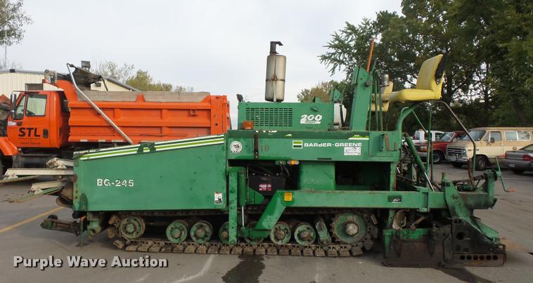 image for item L3533 Barber Greene BG-245 200 Series paver