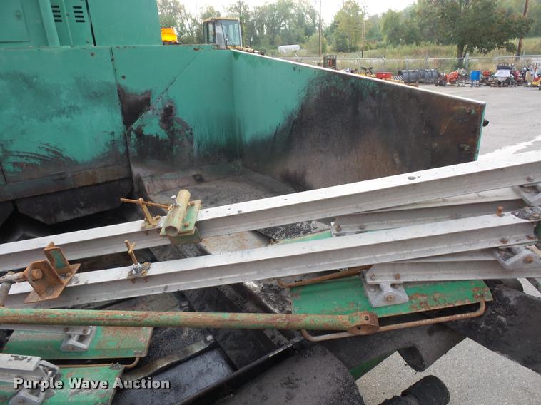 image for item L3533 Barber Greene BG-245 200 Series paver