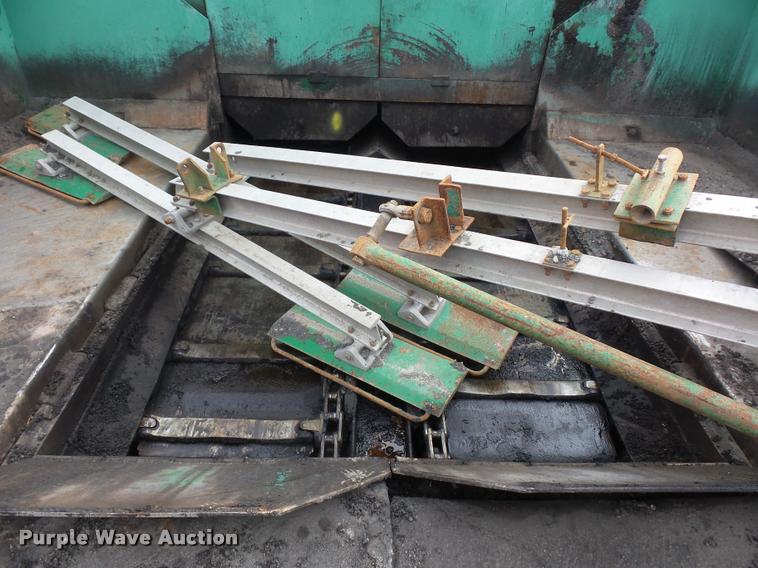 image for item L3533 Barber Greene BG-245 200 Series paver