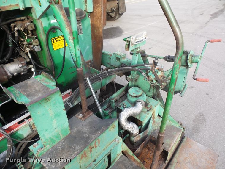 image for item L3533 Barber Greene BG-245 200 Series paver