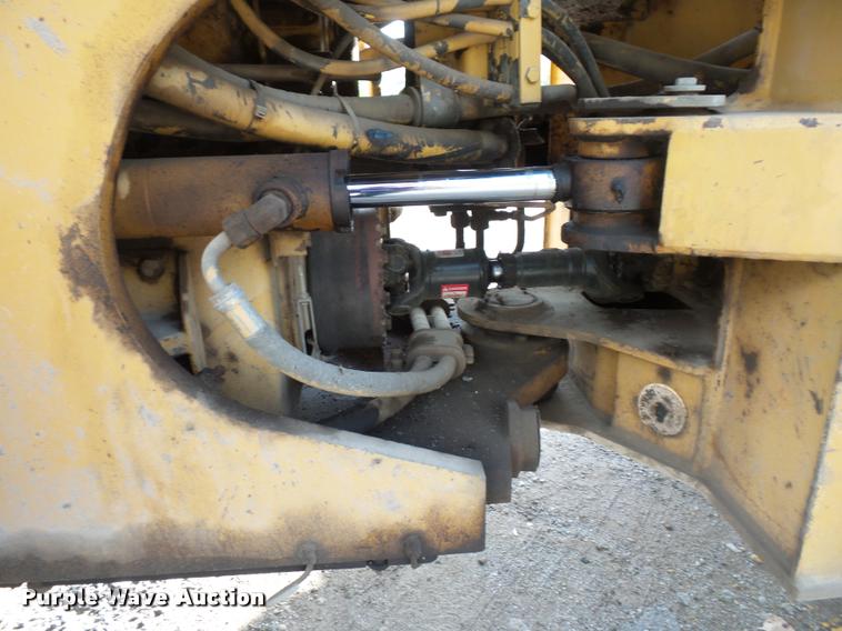 image for item L3534 1994 Caterpillar 928F wheel loader