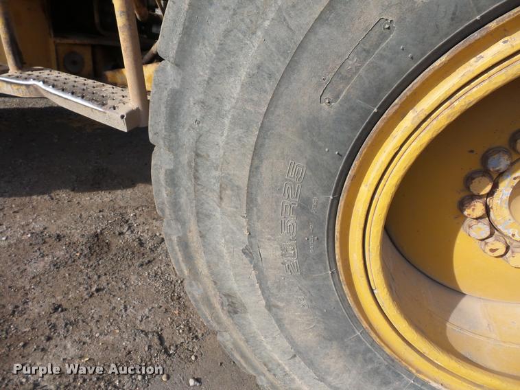 image for item L3534 1994 Caterpillar 928F wheel loader