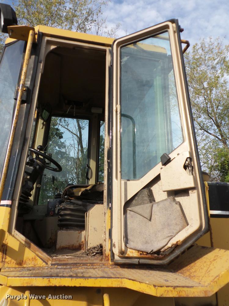 image for item L3534 1994 Caterpillar 928F wheel loader