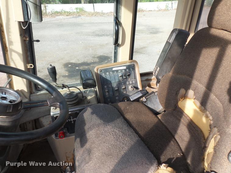 image for item L3534 1994 Caterpillar 928F wheel loader