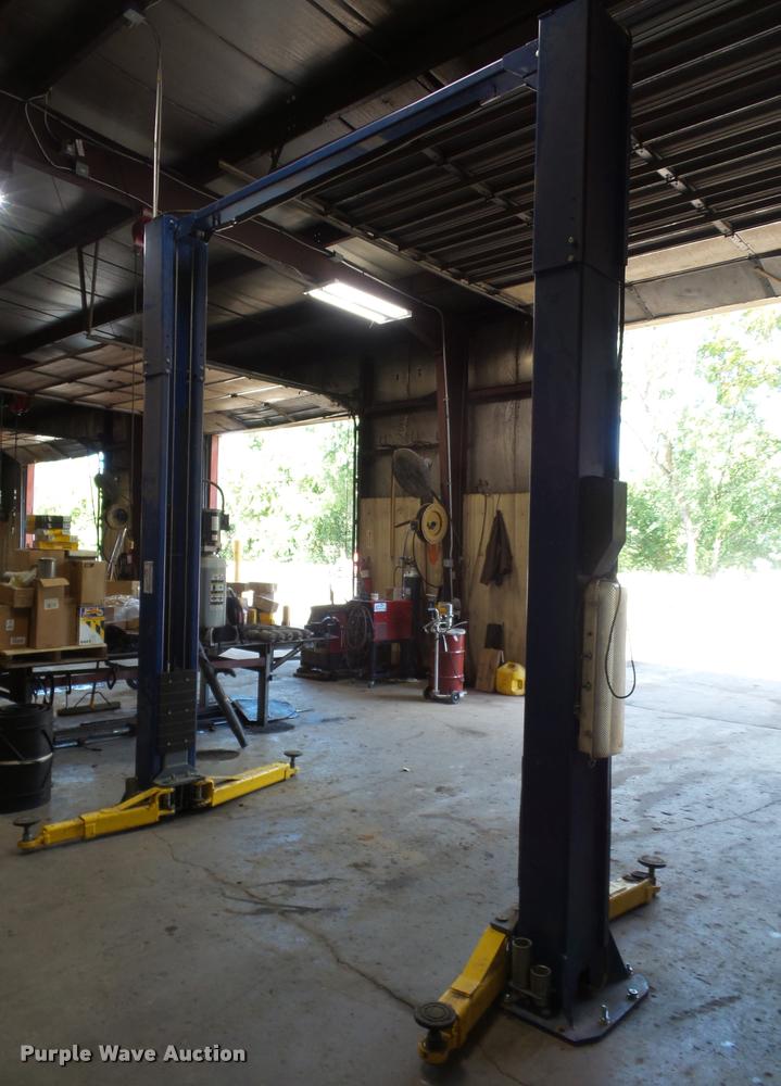 image for item L3536 Launch Tech USA two post lift