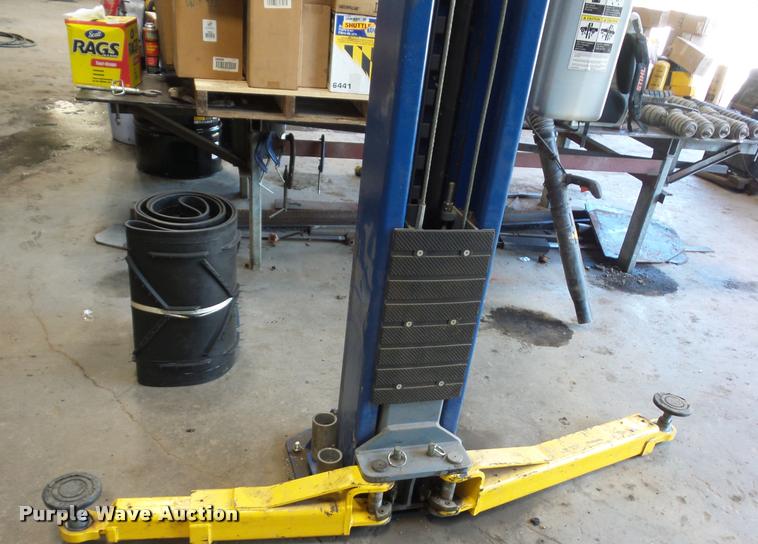 image for item L3536 Launch Tech USA two post lift