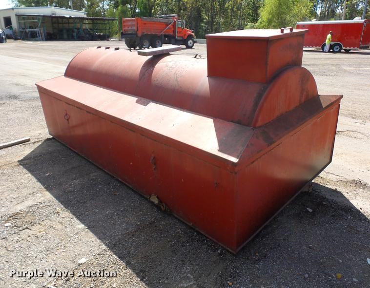 image for item L3539 Bulk oil tank