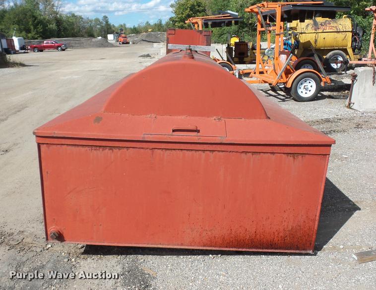 image for item L3539 Bulk oil tank