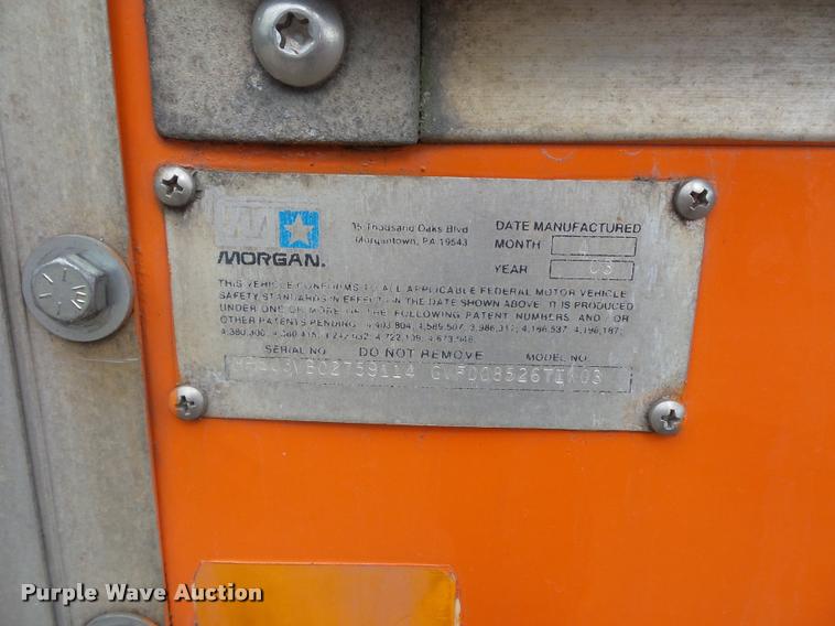 image for item L3540 2004 International DuraStar 4300 box truck