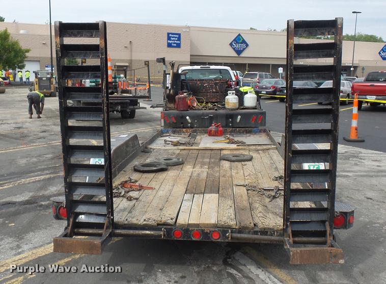 image for item L3548 2002 Felling equipment trailer