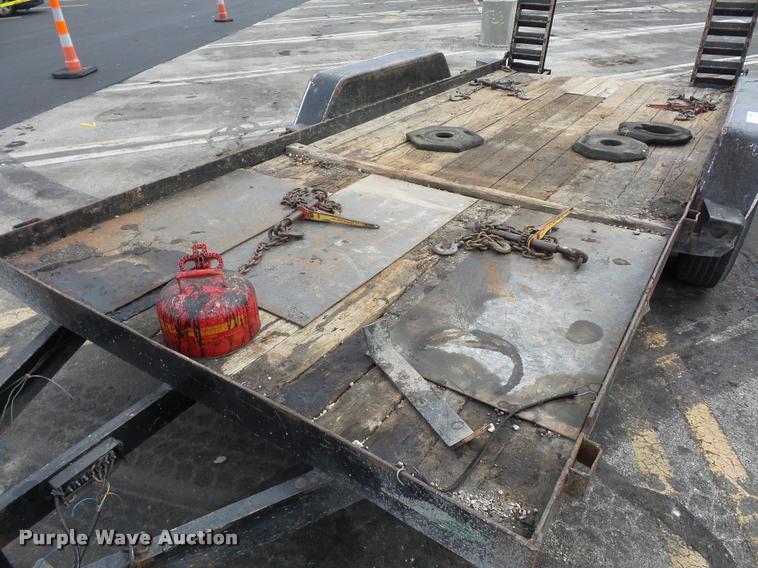 image for item L3548 2002 Felling equipment trailer