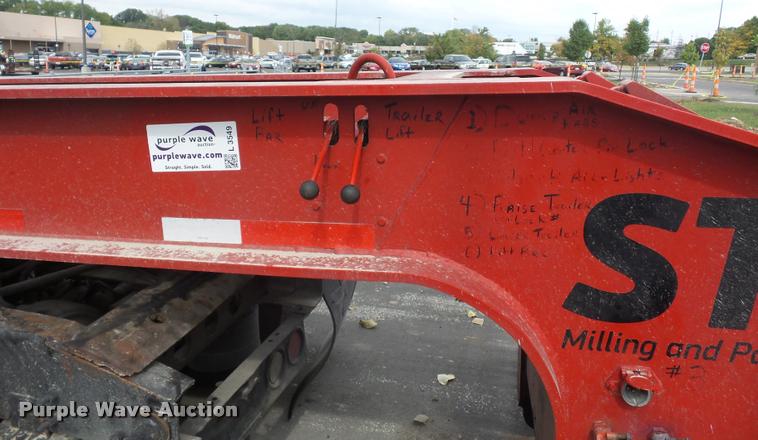 image for item L3549 1994 Etnyre lowboy equipment trailer