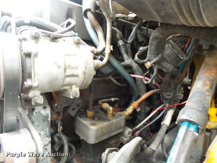 image for item L3550 2006 International TranStar 8600 semi truck