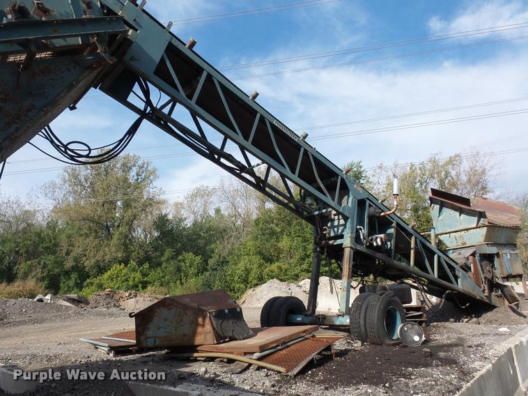 image for item L4340 Power Screen rock screen with hydraulic conveyor