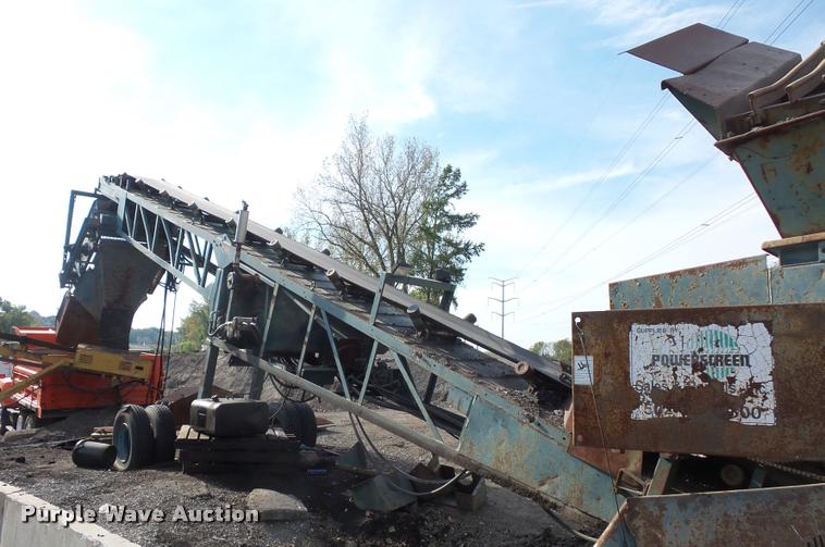 image for item L4340 Power Screen rock screen with hydraulic conveyor